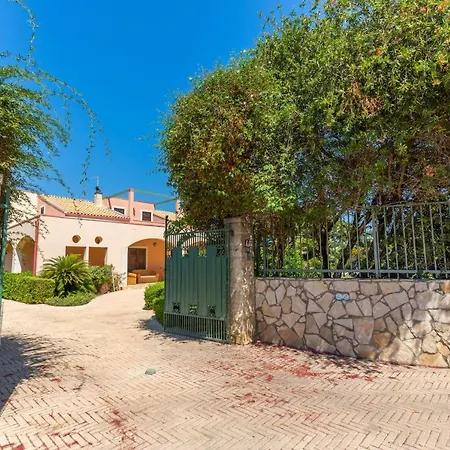 Villa Arenella Con Piscina