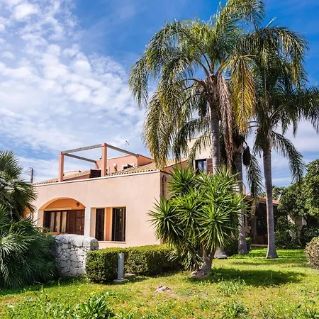 Arenella Con Piscina Villa *
