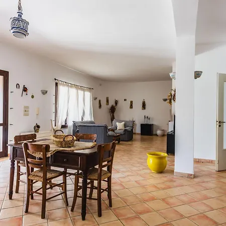 Arenella Con Piscina Вилла *